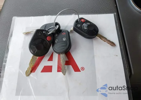 2011 Ford Expedition Xlt from USA, damaged, VIN 1FMJU1H58BEF38428